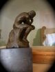 Skulptur Der Denker,  Bronze Figuren Hochwertige Schreibtisch Skulpturen 1950-1999 Bild 1