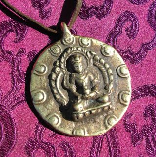 Buddha: Massiver Tibetischer Kalender Als Amulett Mit Shakyamuni Buddha Bild