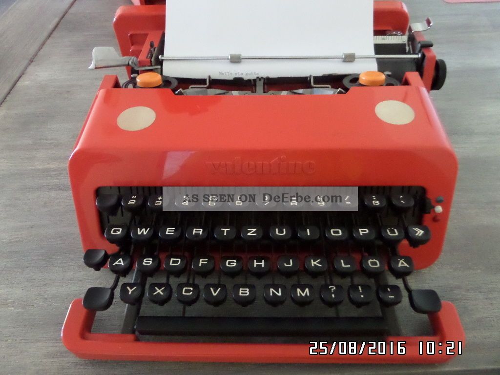 Olivetti Valentine Reiseschreibmaschiene Antike Bürotechnik Bild