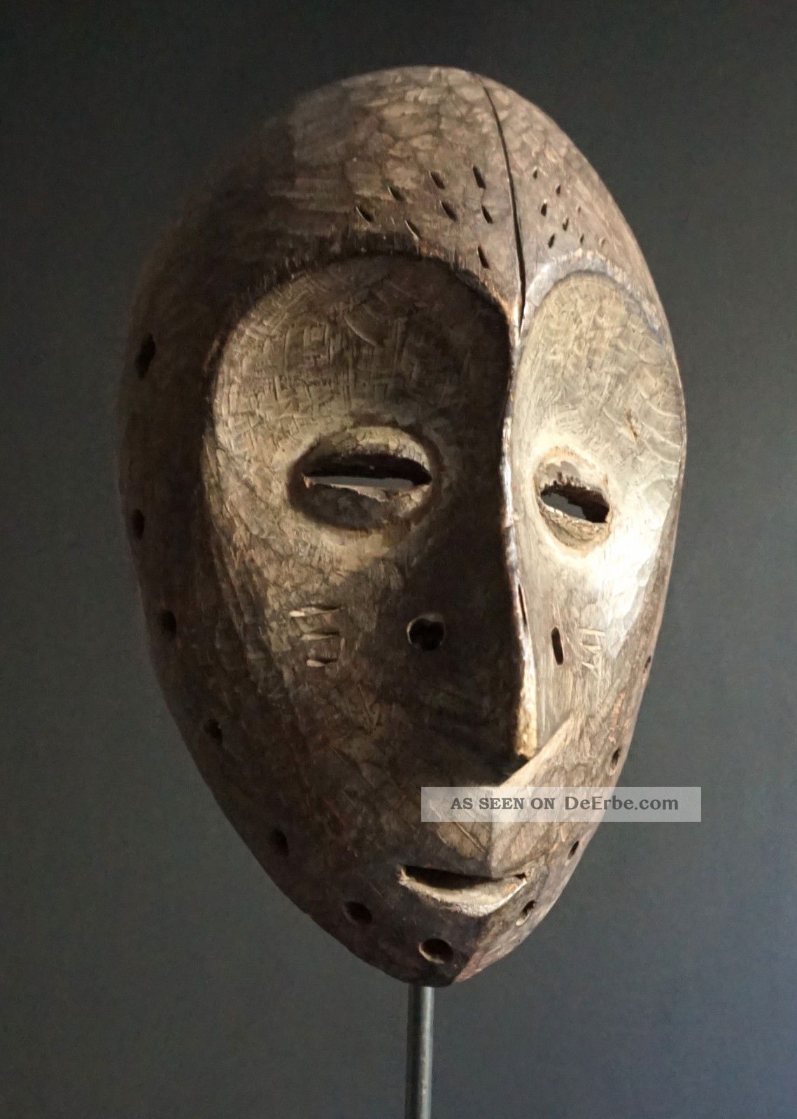 Lega Mask,  D.  R.  Congo - Lega Maske,  D.  R.  Kongo Entstehungszeit nach 1945 Bild