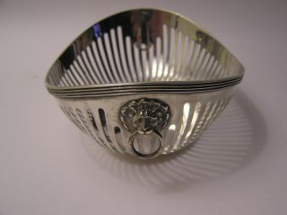 Dutch Bowl / Tray By Van Kempen And Begeer From 1961 – With Lion Head Bild