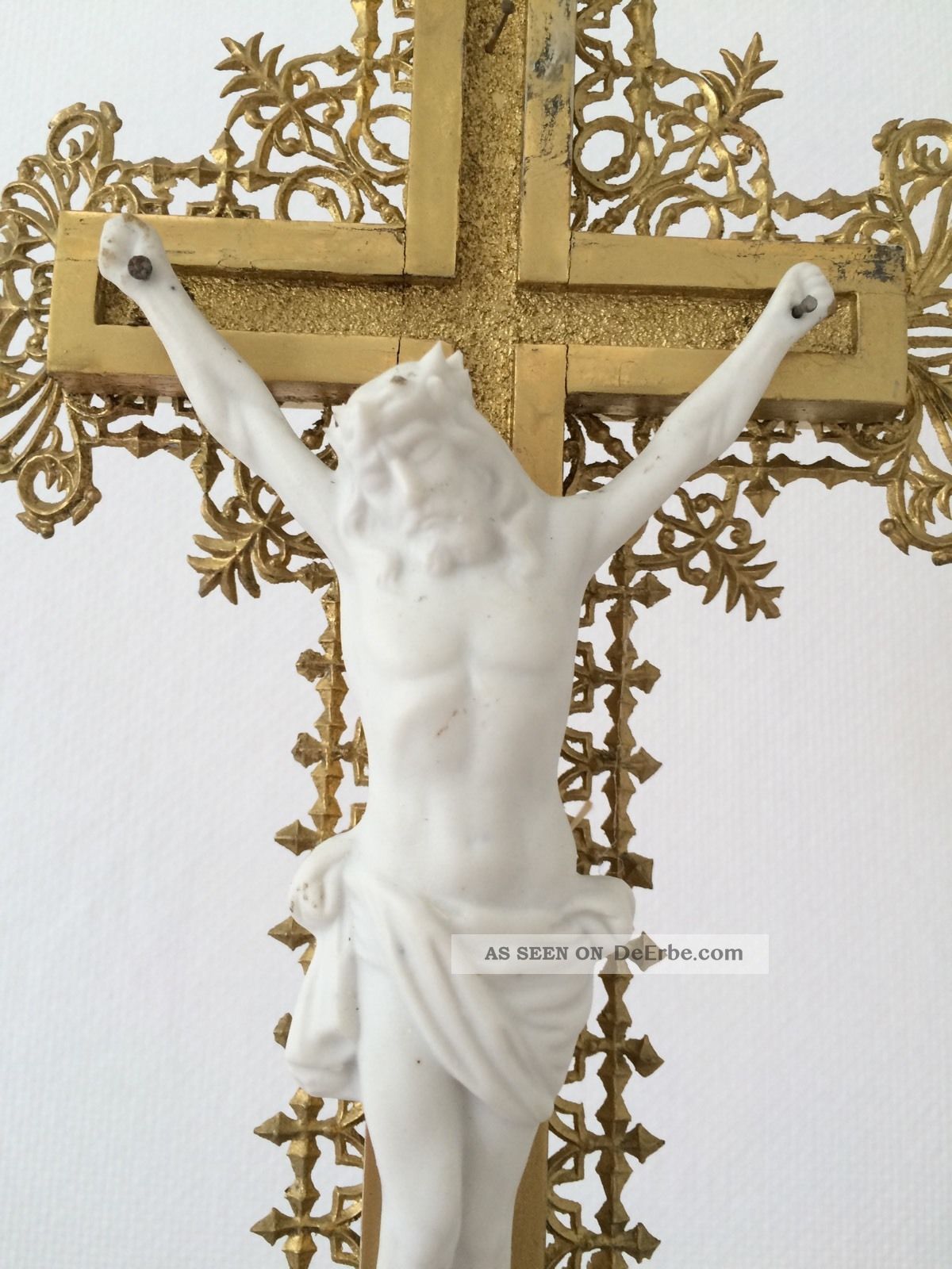 Hübsches Kruzifix Goldfarben Jesus Kreuz Religion Stehkreuz Holz Inri Antik Skulpturen & Kruzifixe Bild