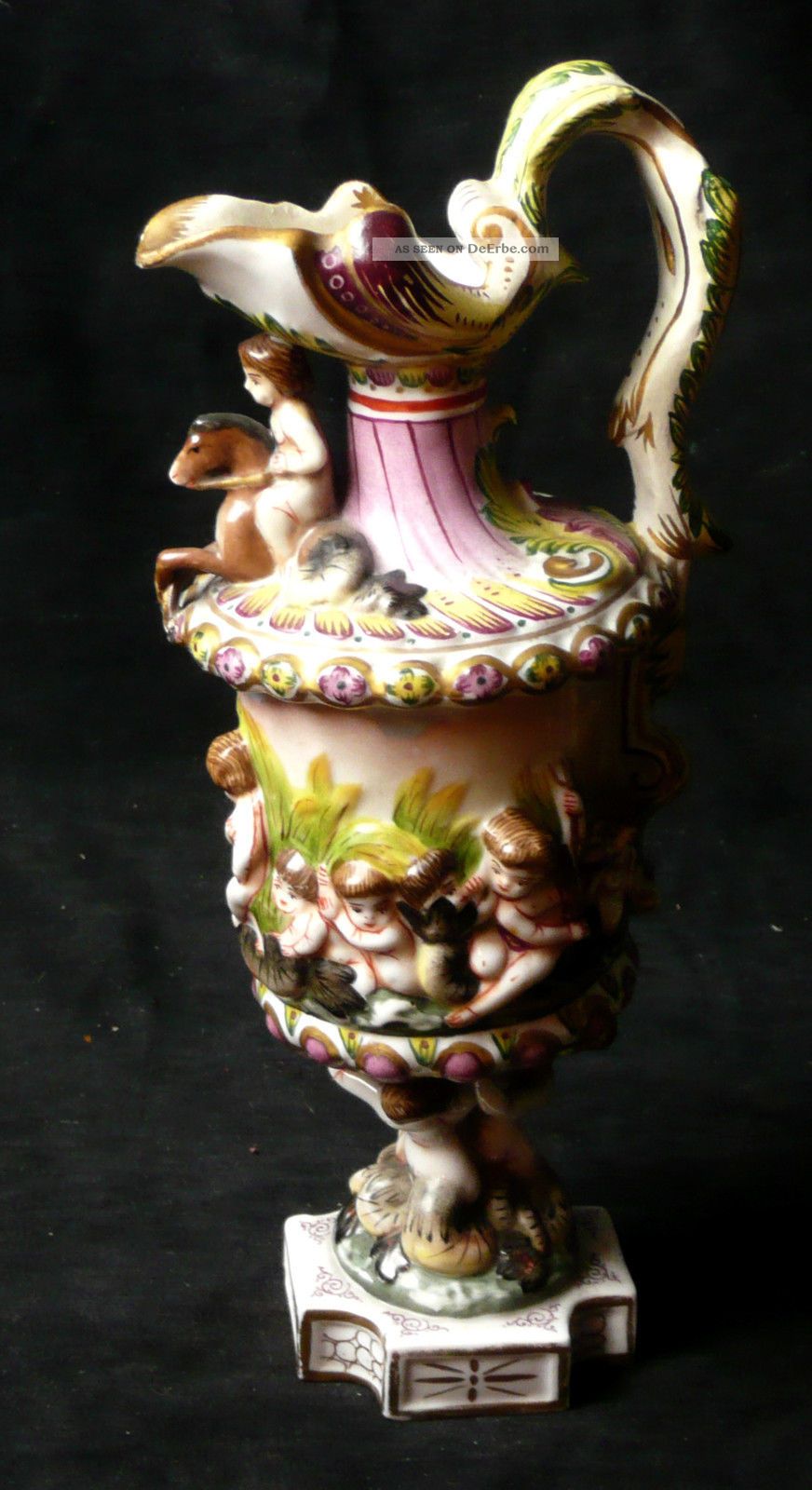 Schöne,  Handbemalte Relief - Vase,  Volkstedt/ Rudolstatt,  E.  Bohne & Söhne Asiatika: China Bild