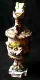 Schöne,  Handbemalte Relief - Vase,  Volkstedt/ Rudolstatt,  E.  Bohne & Söhne Asiatika: China Bild 1