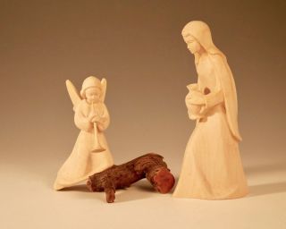 Krippenfiguren - Hirtenfrau Mit Krug,  Engel Mit Posaune Bild