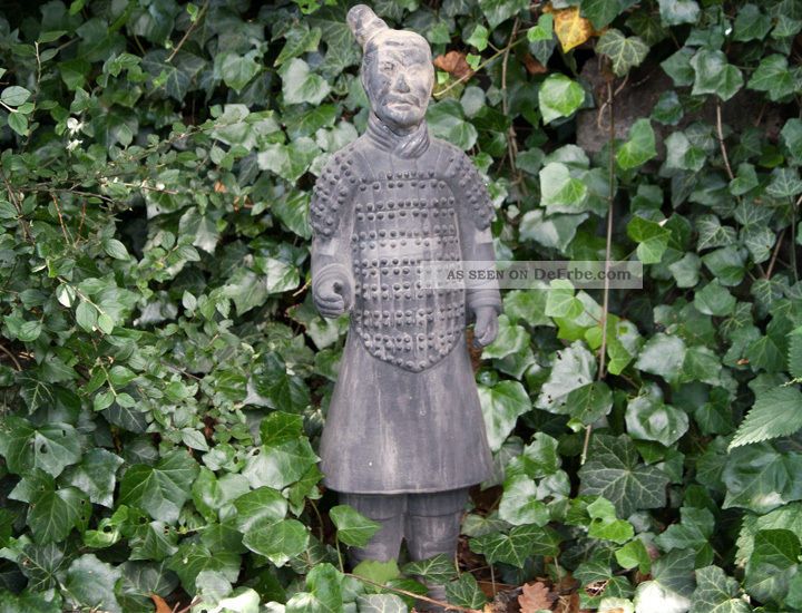 Chinesischer Terrakotta Krieger 65cm Soldat Xian Terracotta Krieger China 890d Entstehungszeit nach 1945 Bild