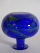 Ausgefallene Seltene Glas Design Vase Signiert 13 Cm Blau Geschliffener Stand Dekorglas Bild 3