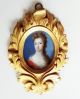 Barocke Miniatur Porträt Darstellung Einer Höfischen Dame In Rotem Kleid Um 1700 Miniaturen & Silhouetten Bild 2