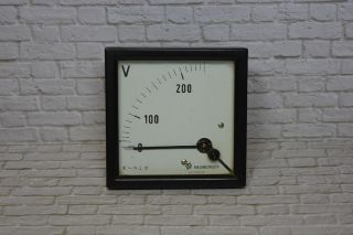 Voltmeter,  Hersteller Neuberger 0 - 200/250vac; K23 11 Bild