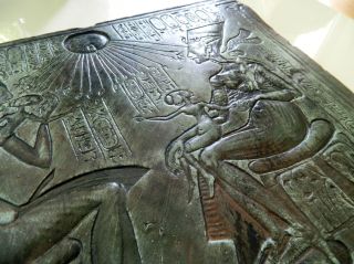 Altägyptisches Wandrelief Der 18.  Dynastie,  Echnaton & Nofretete - Steinguss Bild