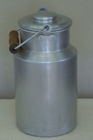 Milchkännchen Mit Deckel,  Alu.  H :ca.  26 Cm.  Ca.  2,  5 L Bild