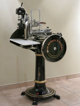 Antique Italian Berkel Mod.  12 With Stand Slicer Aufschnittmaschine Bild