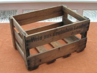 Alte Holz Kiste Weinkiste Bierkiste Holzkiste Alter Getränkekasten Bierkasten Bild