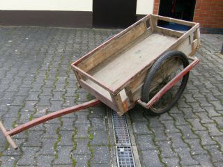 Alter Handwagen Aus Holz Bild
