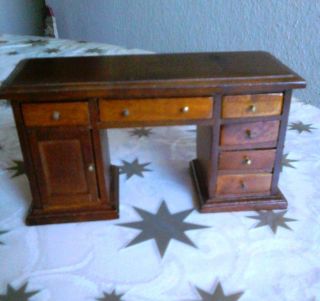 Puppenstuben - Schreibtisch,  Holz Antiker Stil Mit Ausziehb.  Schubladen U.  Griffen Bild