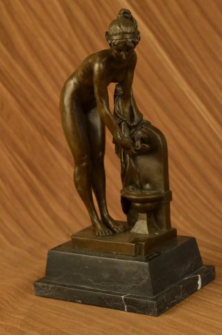 Bronzene Handgefertigte Skulptur Klassische Romantische Göttin Aphrodite Statue Bild
