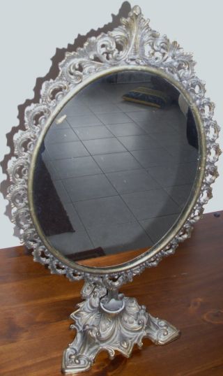 Antik Spiegel Mit Tollen Verzierungen,  Antique Mirrors,  Miroirs. Bild
