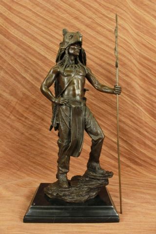 Indianer Figur Kamiko Amerikanischer Ureinwohner Wolf Bronze Kunst Skulptur Groß Bild