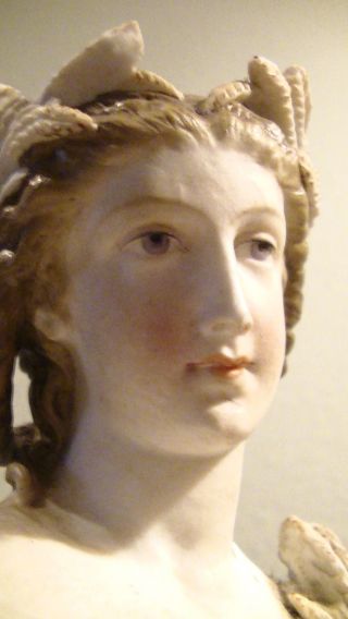 Alte Porzellan Figur Skulptur,  Handbemalt,  Antik,  Frau,  Griechische Göttin ? Bild