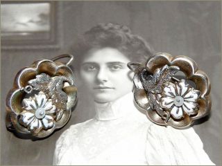 Bezaubernde Biedermeier Weiß Emaille Blumen Ohrringe Silber Gold Ohrhänger Perle Bild