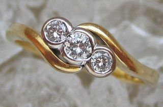Brillant Ring In Aus 750 Gold Ring Artdeco Schmuck Mit Solitär Diamant Gelb Gold Bild