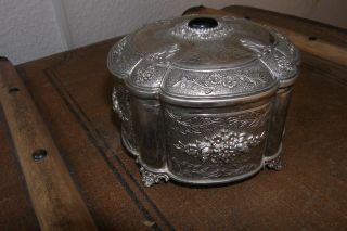 Schöne Reich Verzierte Schmuckschatulle Ca.  1900 Bild