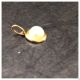 Kleiner Goldanhänger Mit Weißer Perle 585 Er Gold Anhänger 14 Karat Helle Perle Schmuck & Accessoires Bild 1