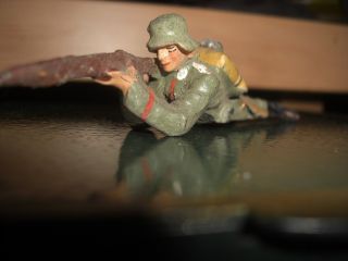 Soldat Liegend Und Schießend Mit Gewehr Orginal Lineol Bild