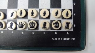 Schach,  Schachspiel,  Reiseschachspiel,  Magnetisch,  Komplett,  Etui,  Alt,  Grün,  B.  Lesen Bild
