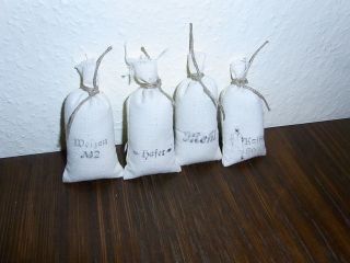 4 Kleine Säcke Für Kaufläden Etc Mehl,  Hafer,  Weizen,  Kaffee Ca.  8cm Hoch Bild