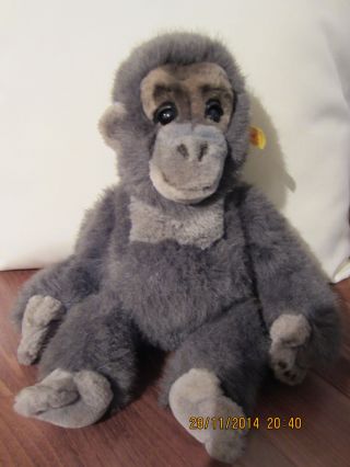 Steiff 062452 - Baby Gora - Gorilla - Affe 32 Cm Mit Stimme Bild