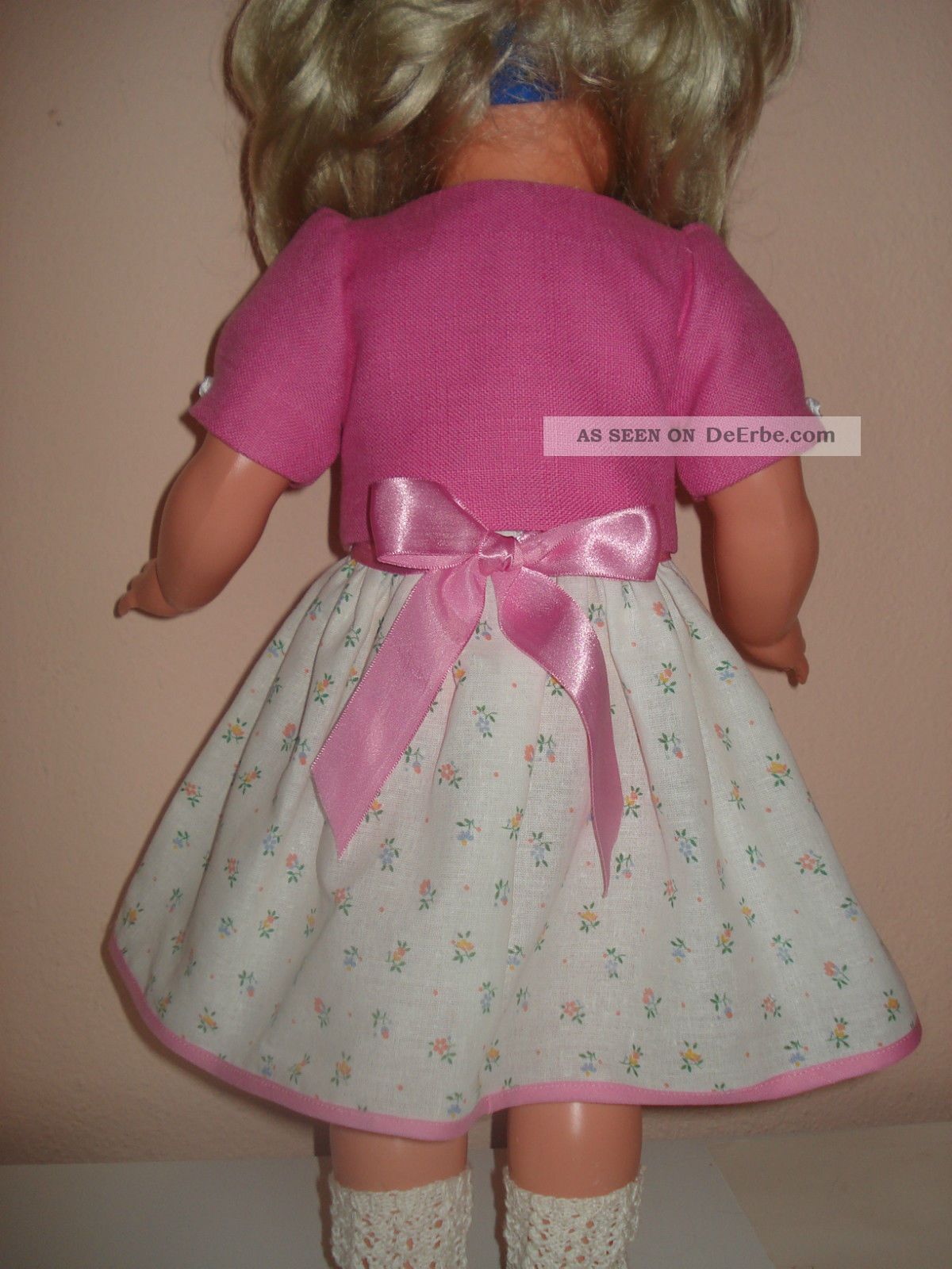 Weißes Puppenkleid Mit Roten Punkten Etc