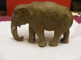 Elefant Hauser Elastolin Oder Linol? Bild