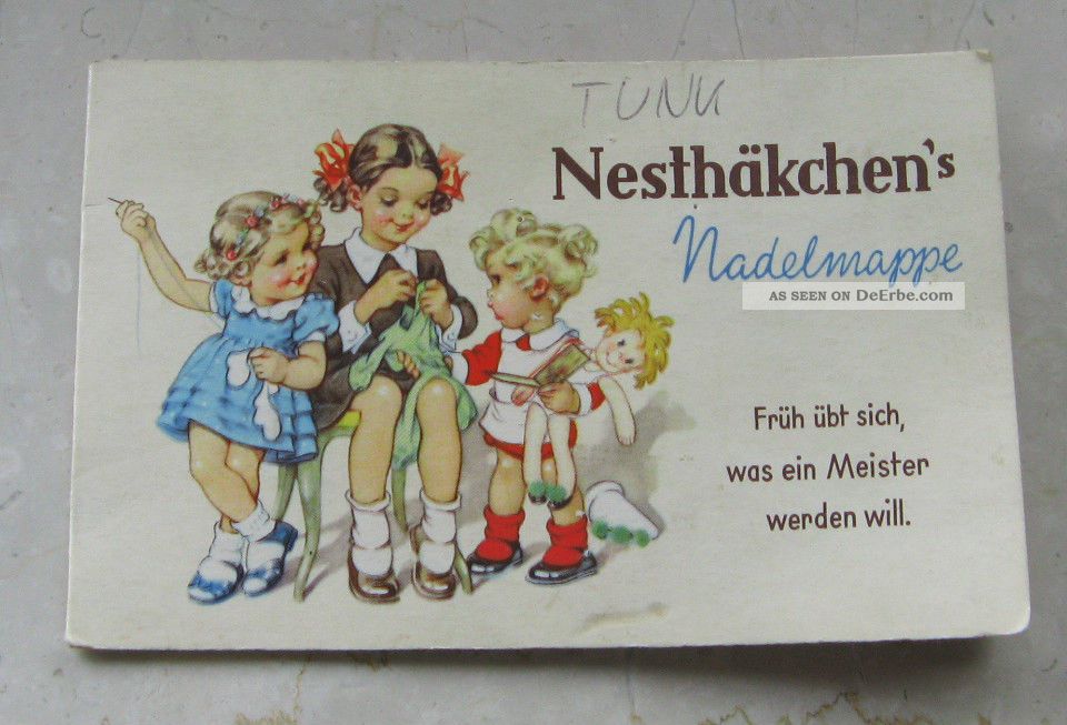 NesthÄkchens Nadelmappe Puppenkleid Nähen Oder Flicken Original, gefertigt vor 1970 Bild