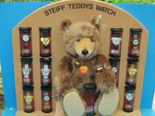 Steiff Watch Teddy Mit Display Und 13 Uhren Unbespielt Limitiert Sehr Dekorativ Bild