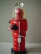 Roboter Aus Blech,  Moon Explorer,  Rot,  Sammelfigur,  Mit Originalverpackung Gefertigt nach 1970 Bild 1