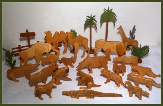 Große,  Uralte Holztiere - Für Arche Noah Oder Zoo - 27 Teile Bild
