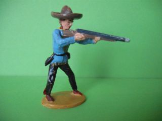 Merten Cowboy Stehend Mit Gewehr,  Blaue Jacke,  Ca.  6 Cm Bild
