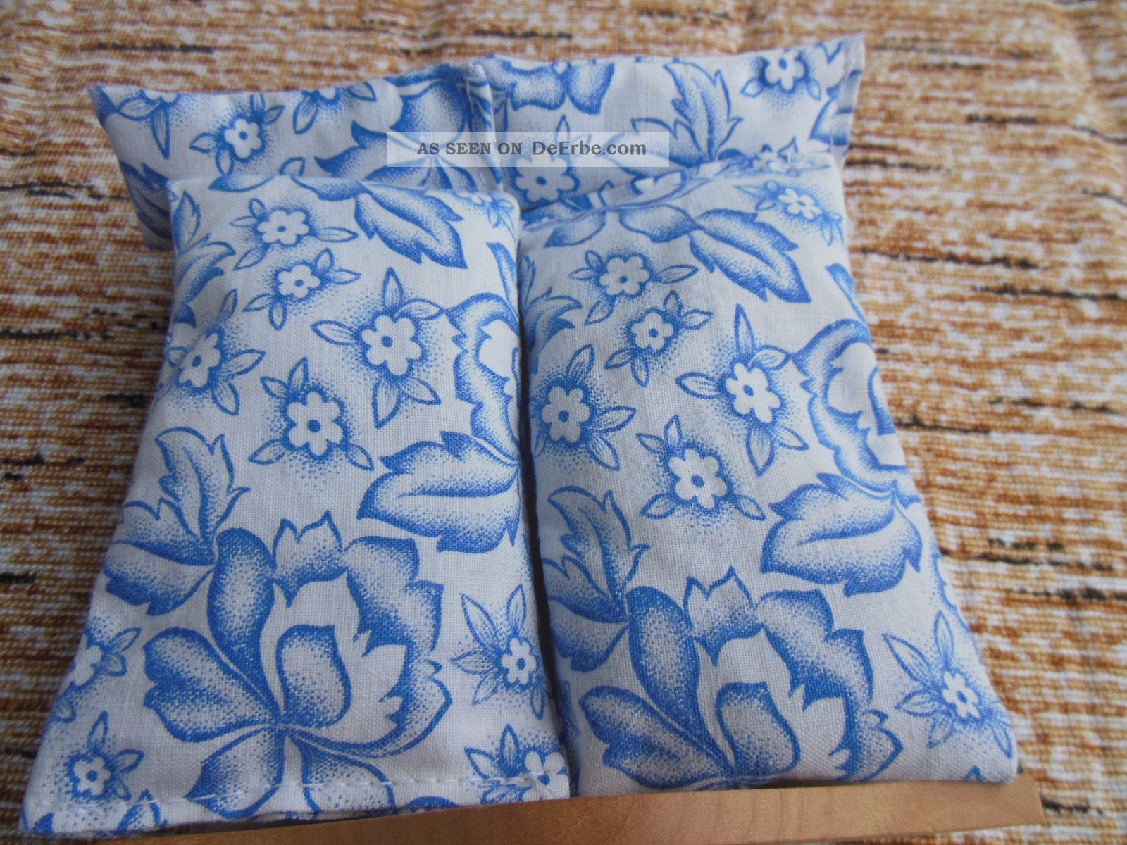 Puppenkissen Puppenstube Nostalgieware, nach 1970 Bild