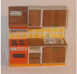 Puppenhausmöbel,  Puppenstubeneinrichtung,  2 - Tlg.  Küchenblock,  1970er J. Bild