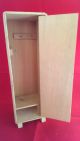 Besenschrank Für Große Puppenstube Original, gefertigt vor 1970 Bild 1