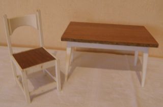 Möbel Für Die Puppenstube Tisch Und Stuhl Ddr Bild