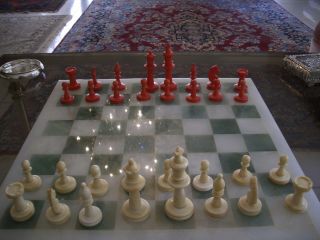 Schachspiel,  Bein,  Ca 1920/30,  Alabasterschachbrett Mit Alabaster - Damesteine Bild