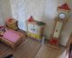Konvolut Puppenstuben Möbel / Holzmöbel,  Püppchen,  Teppiche Unsw.  1/12 Original, gefertigt vor 1970 Bild 2