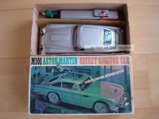 Car Aston Martin M-101 James Bond 007 secret ejector Daiya