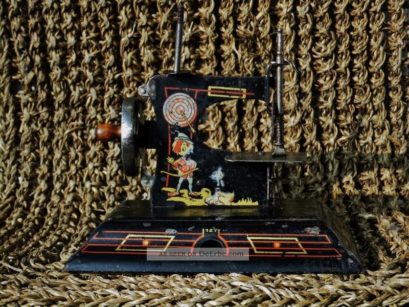 Blechspielzeug,  Mechanisch,  Nähmaschine Casige Ca.  1920 Original, gefertigt vor 1945 Bild