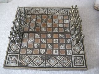 Altes Schachspiel Und Backgammon Bild