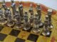 Alter Schachtisch,  Schachspiel Mit Metallfiguren - Made In Italy - Brevettato Gefertigt nach 1945 Bild 2
