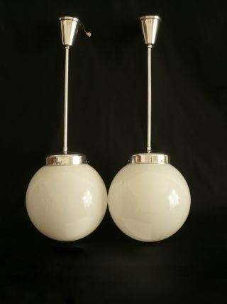 Paar Bauhaus Lampe Leuchte Opalglas Deckenlampe Kugellampe Alu Poliert Bild