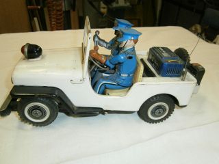 Antikes Spielzeug,  Alter Jeep Ca.  1960 Bild